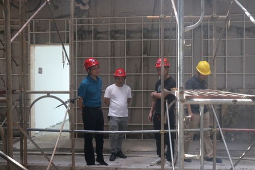 湖南建工集團裝飾工程公司黨委書記、董事長康思源深入在長項目一線檢查安全生產工作